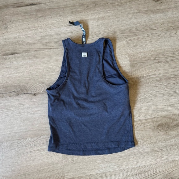 Vuori Tops - NWOT Ribbed Vuori Pylo pose tank